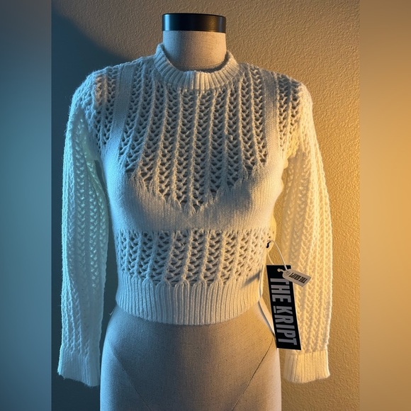 The Kript Sweaters - THE KRIPT -NWT Cream Knit crop Sweater size XS